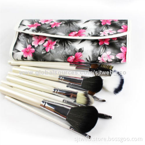 12-pieces Powder Makeup Brushes, Measures 23*11cm
